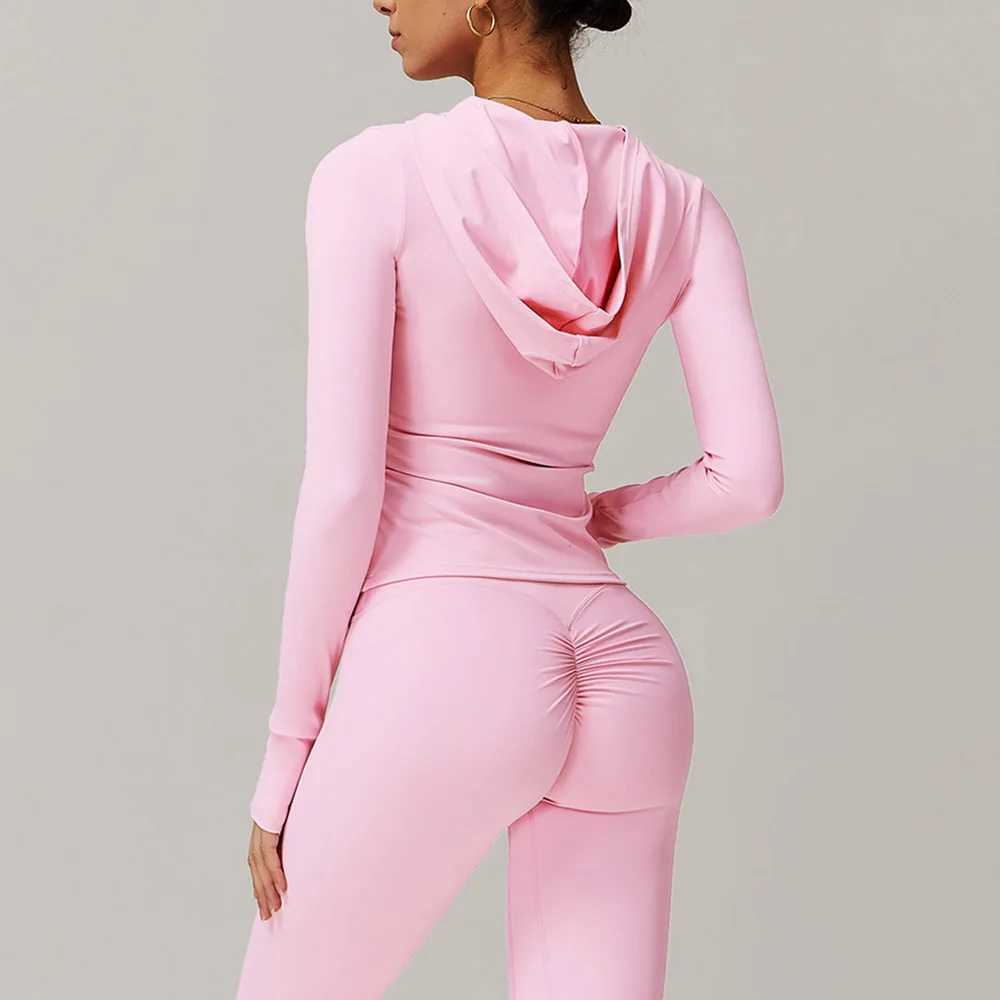 Long sleeved yoga shirt for women gym top fitness suit womens running exercise yoga shirt sexy yoga long sleeved sportswearXJ250410