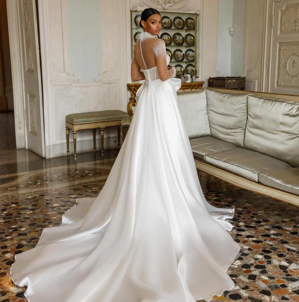 Princess High Neck A Line Bridal Gowns Long Sleeve Sweep Train Wedding Dresses Pearls Vestidos De Novia Custom Made