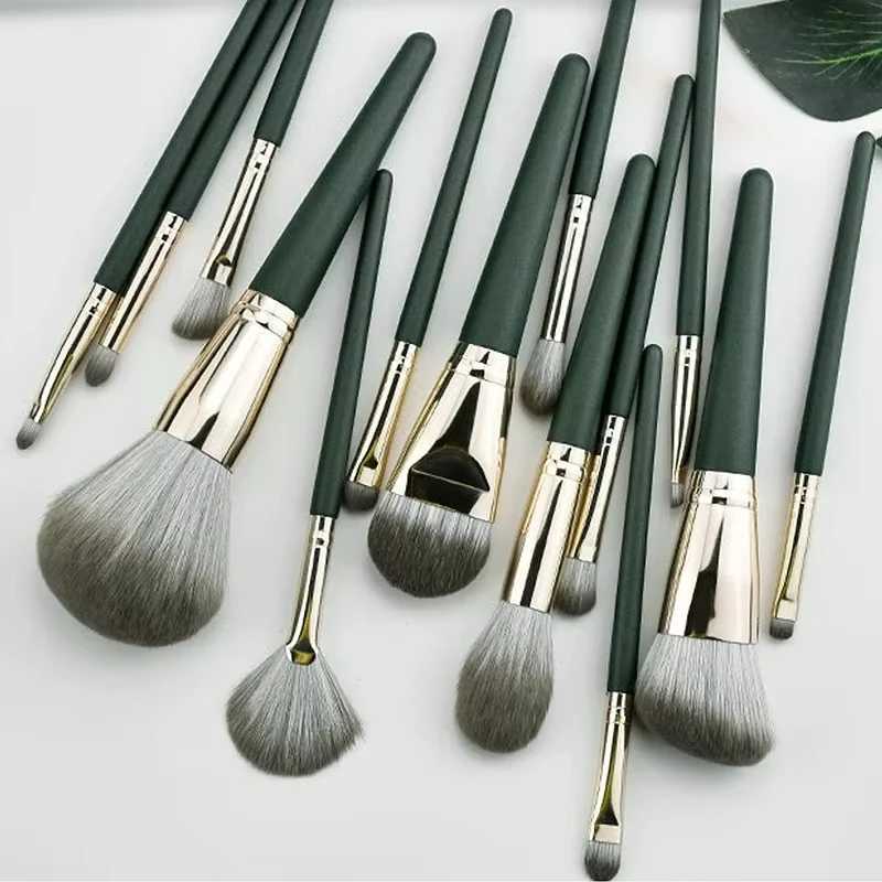 14-Piece Makeup Brush Set Soft Nylon Bristles Foundation Brush Eyeshadow Brush Multi-Function Makeup Brush Travel Set L251110