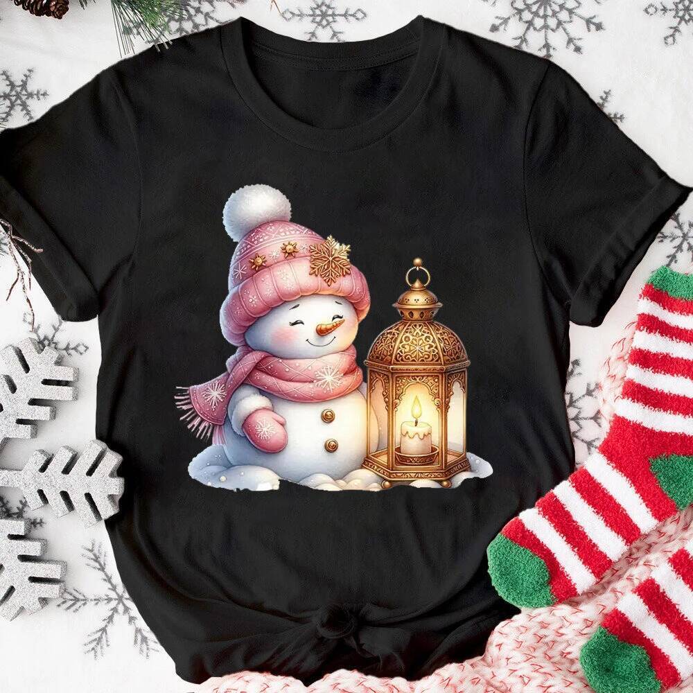 Ddmytues Christmas Pink Snowman T-Shirt Activities Tshirts Women Unisex Casual Tops White T-Shirt Graphic Tshirt Streetwear