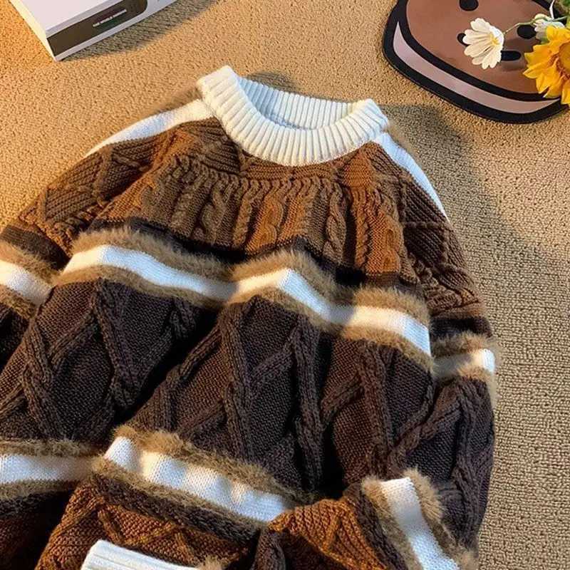Fashion American autumn and winter street fashion personalized jacquard round neck pullover for couples loose retro color blocked knit Y251110