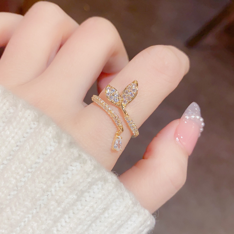 2022 New Niche Design High-end Fashion Ring Light Luxury Exquisite Micro-paved Zircon Fish Designer Ring Tail Ring Open Ring Accessories