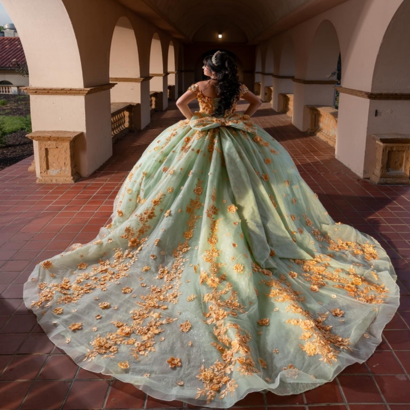 Mint Green Quinceanera Dresses Off The Shoulder Applique Flower Beading Crystal Bow Tull Party Birthday Sweet 16 Dress Vestidos 15 De Anos