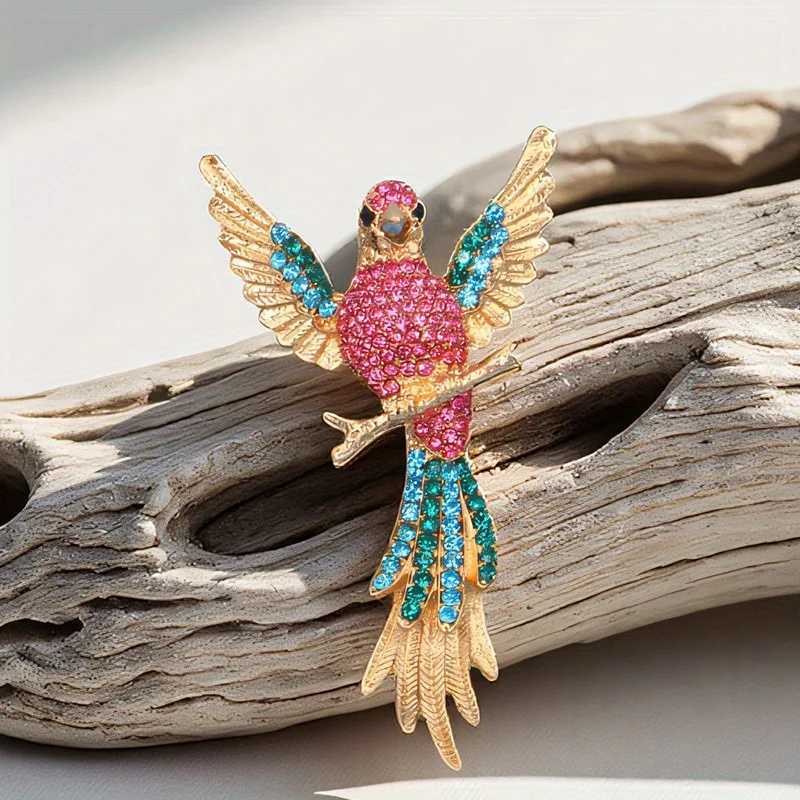 Fashionable High-end Personality Elegance Creative Rhinestone Hummingbird BroochW251110