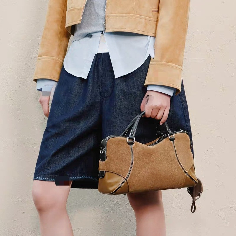 Fashion Trend Luxury Handbag Soft Leather Boston Bag Versatile Commuter Bag New Designer Bag Women's Crossbody Bag Women's Shoulder Bag