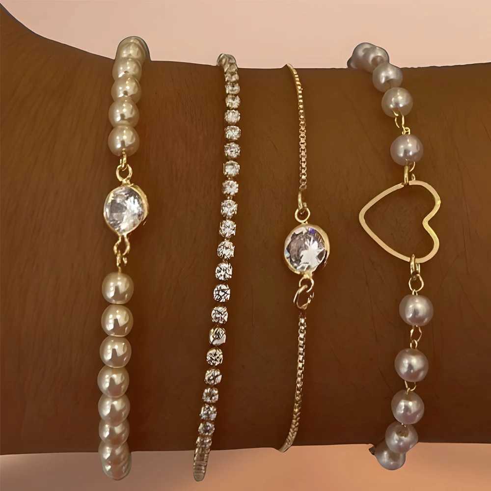 Vintage Crystal Rhinestones Gold Color Metal Heart Bracelet Set for Women Faux Pearl Hollow Heart Bracelet Gift Daily JewelryT251110