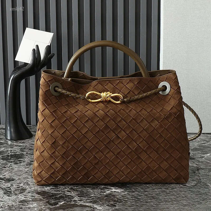 andiamo bag Handbag Luxury Designer bv bags Chocolate Brown Tote Bag Crossbody andiamo bag 10a High quality sheepskin work interwoven tote bag 1f2