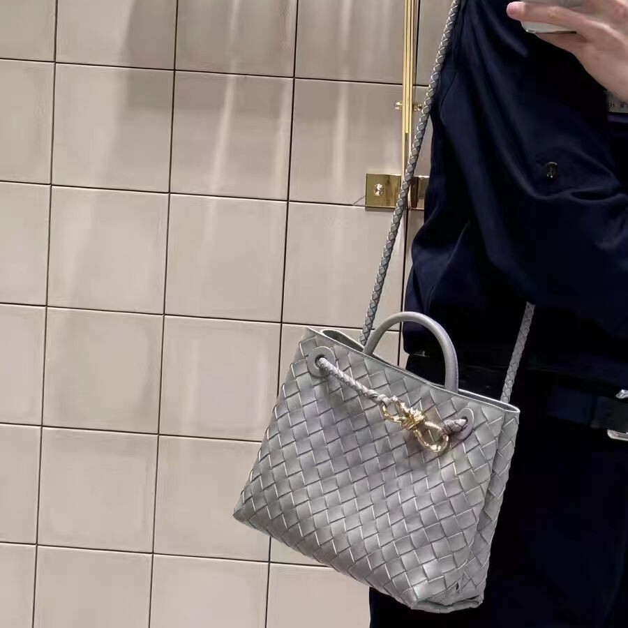 Designer Bag Woven Tote Bag For Women 2025 New Large Capacity Fashion Designer Handbag Luxury Retro Metal Rope Buckle Handbag Single Shoulder Crossbod