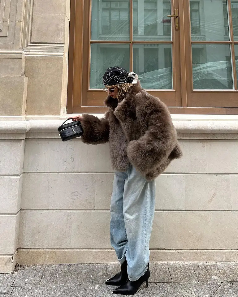 Solid Color Fur Short Jacket Women Fashion Stand Up Collar Single Breasted Loose Outerwear Lady Daily Highstreet Jackets 251110