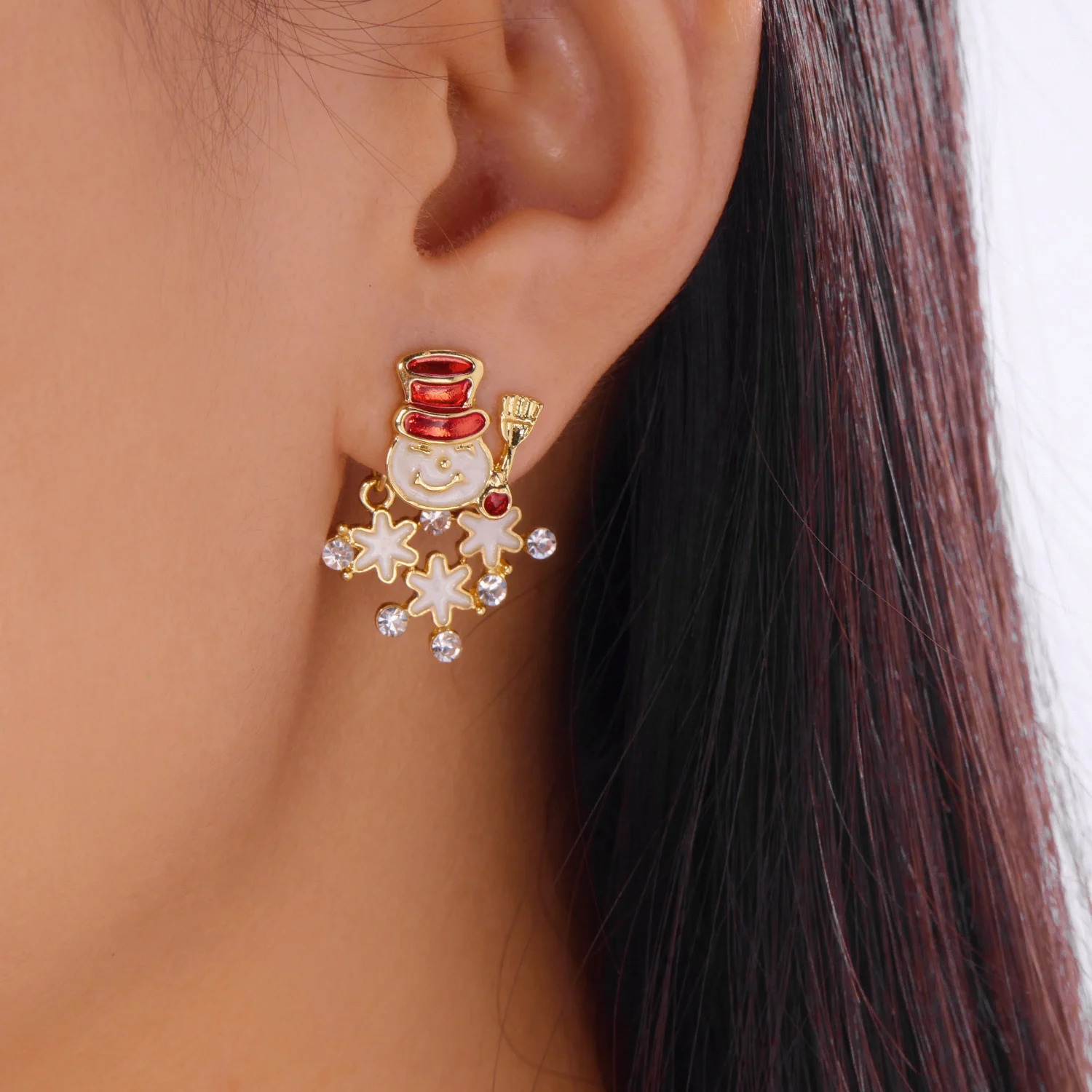 Exquisite Rhinestone Snowman Earrings for Women Minimalist Christmas Tree Bell Bow Earrings Year Friendship Jewelry Gifts 251031