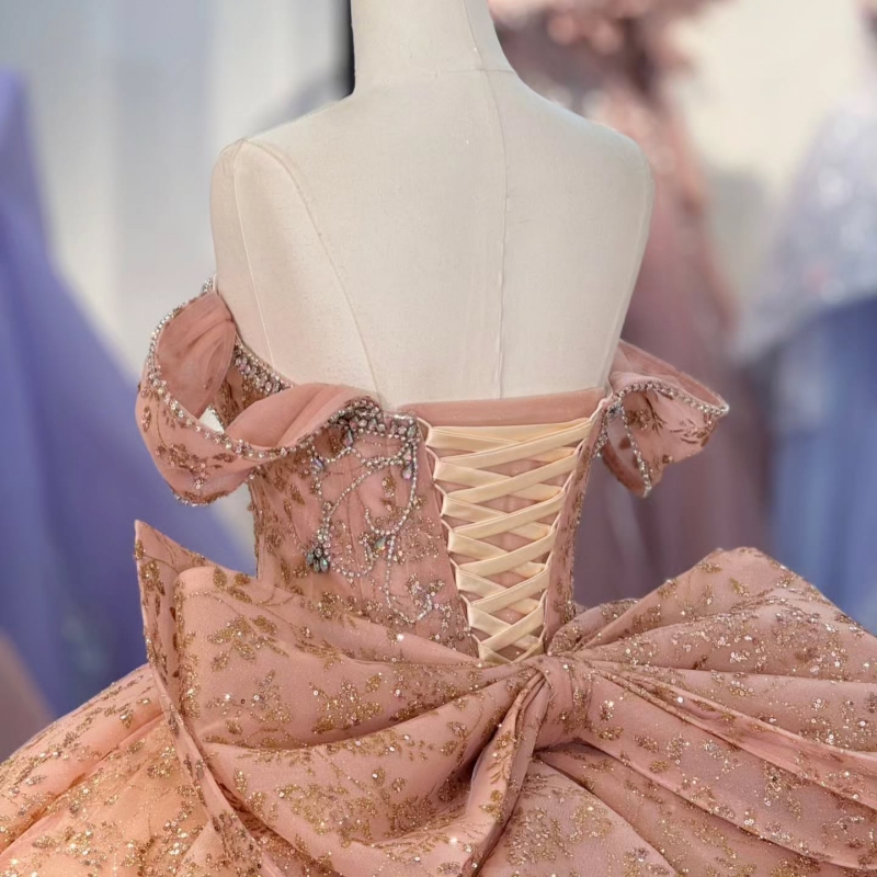 Pink Shiny Quinceanera Dresses Ball Gown Off The Shoulder Gold Applique Lace Beading Crystal Bow Tull Corset Tull Party Birthday Sweet 16 Dress Vestid