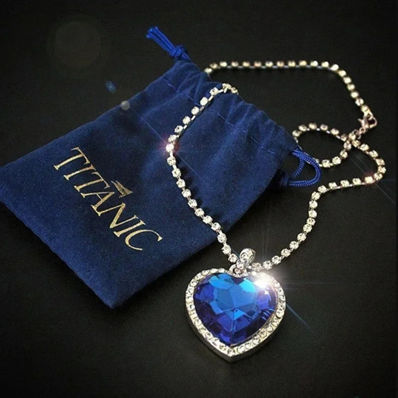 Ocean Heart Titanic Blue Pendant NecklaceVelvet Bag Fashionable Sparkling Full Diamond Eternal Love Red Sweater Chain 251110