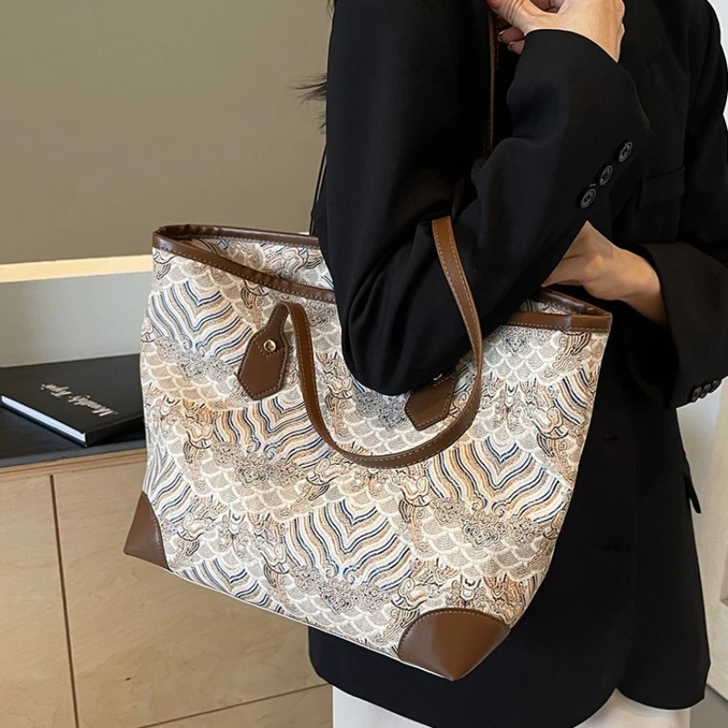 Large Capacity Tote Bag for Women Shoulder Bags Leisure Shopping Bag Class Bags for Girl Designer Bags Female Bag Bolsos Mujer R251110