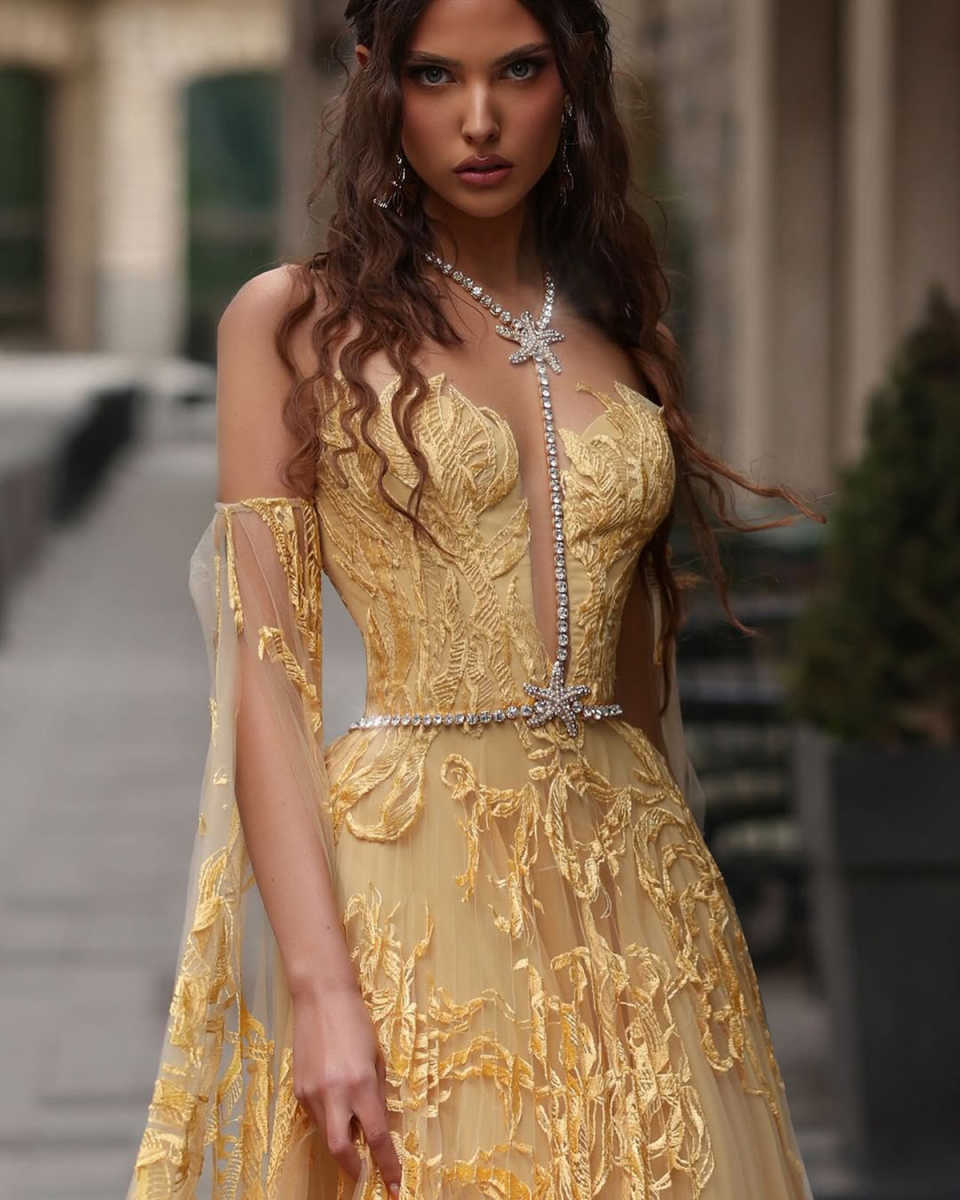 Elegant A-Line Prom Gown O-Neck Evening Dress Beads Party Prom Dress 3D-Lace Sexy Bridal Gowns vestido de novia Size Customized Robes De Mariee L25101