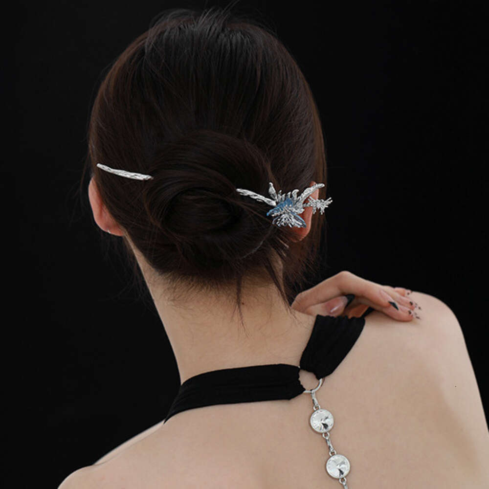 Ice Transparent Blue Butterfly Metal for Women 2025 New Chinese High-end Niche Hairpin Cool Style Hair Accessory