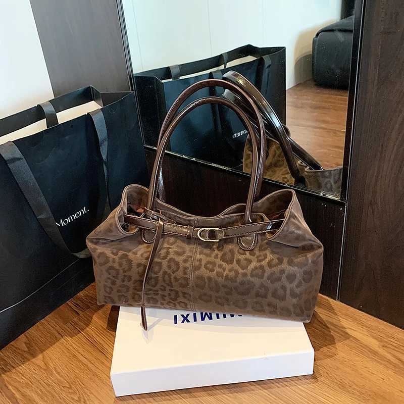 Autumn Winter Ladys Handbag Vintage Shoulder Bag with Short Handle Women Leopard Pattern PU Leather Bag Luxury Brand Tote Bags K251110