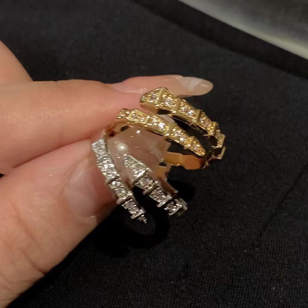 Full Diamond Open Snake Ring Fashion Ring For Women, Trendy Fashionable Unique Designer Ring Design, Light Luxury Minimalist Snake Bone Ring