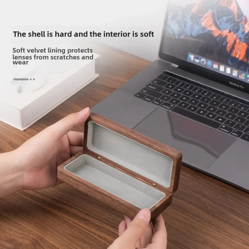 Japanese style solid wood glass box black walnut solid wood high-end storage box retro portable stress resistant sunglasses box 250409