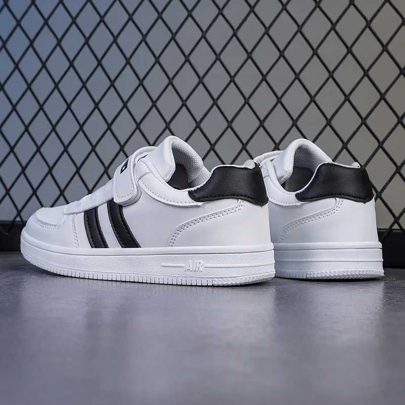 White Leather Classic Kids Casual Board Shoes with Fashion Black Stripes Boys Girls Non-Slip Sole Lightweight Sports SneakersT251110