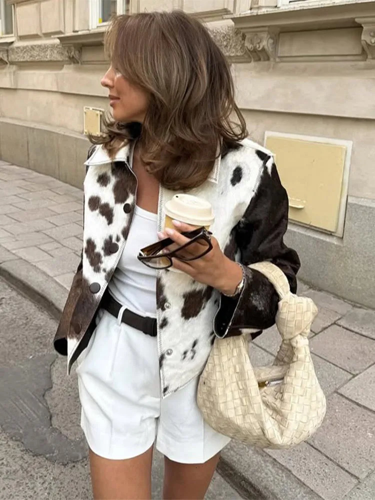 Elegant Print Short Jacket Women Retro Lapel Zippers Long Flare Sleeve Female Outwear Autumn Fashion Lady Streetwear 251103