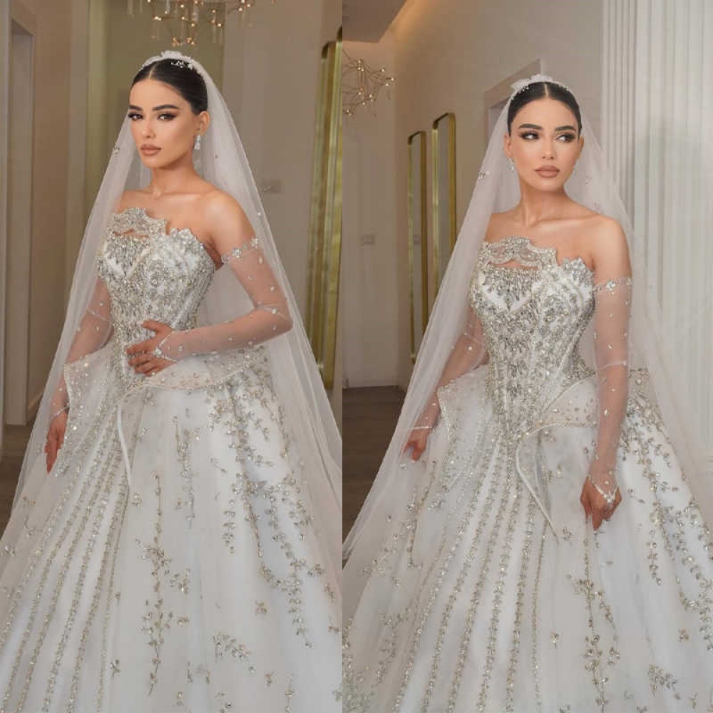 Exquisite Wedding Dresses Sleeveless Crystal Sequins Ball Gown Bride Gown Lace Up Customized Vestidos De Novia