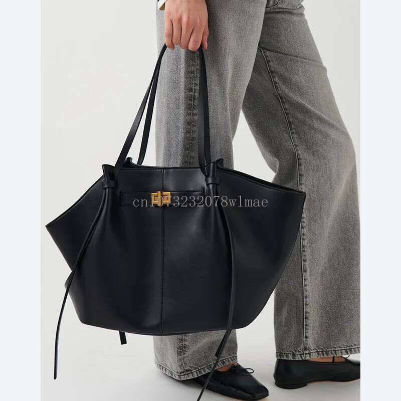 2025 Women's Summer Large Capacity Commuter Tote Female Korean Fashion Luxury Pu Leather Handbags Chic Trend Underarm Bag