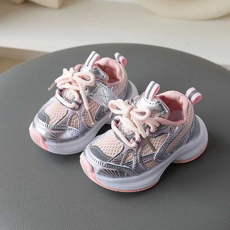 Girls Sports Shoes 2025 New Style Soft Sole Childrens Casual Shoes Fashionable Breathable Stripe Dad Shoes for Kids BoyT251110