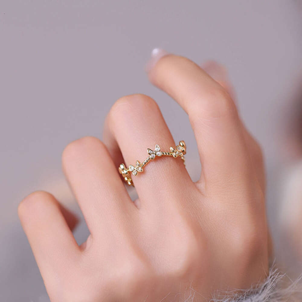 DHcollections INS Butterfly Graceful Thin Circle Women, Niche High-end Feel, New Fashionable and Exquisite Open Ring for Index Finger