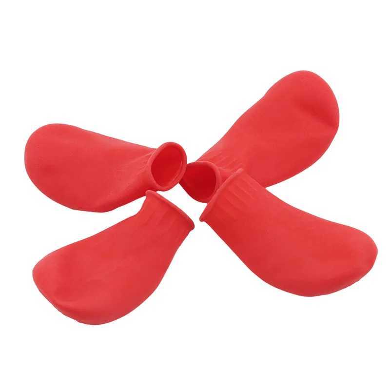 4 pieces/batch of waterproof winter dog shoes used for Chihuahua balloon shaped rubber rain boots portable dog accessories outdoor shoes and socks T25