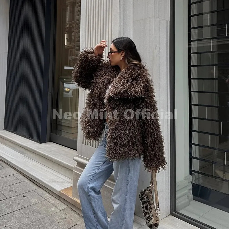 Neo Mint Winter Lulicore Fashion Brown Faux Fur Coat Women Chic Autumn Warm Fluffy Sheep Jacket Big Collar Overcoat 251110