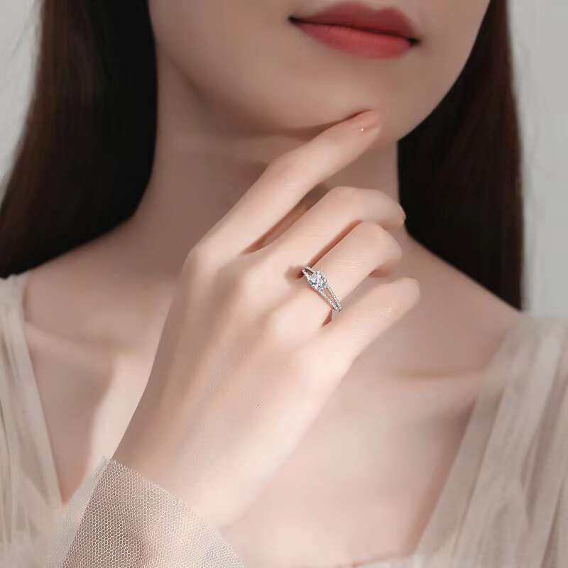 Fine Jewel Husky Factory Prices Wholesale Jewelry Fashion 0.8ct Moissanite Ring 925 Silver Wedding Gift Wedding Engagement
