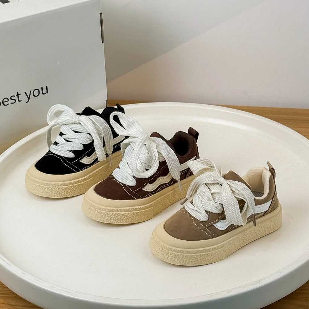 2025 Boys And Girls Canvas Shoes Childrens School Performance Shoes Fashion Children Biscuit Bottom Breathable Kids Shoe W251110