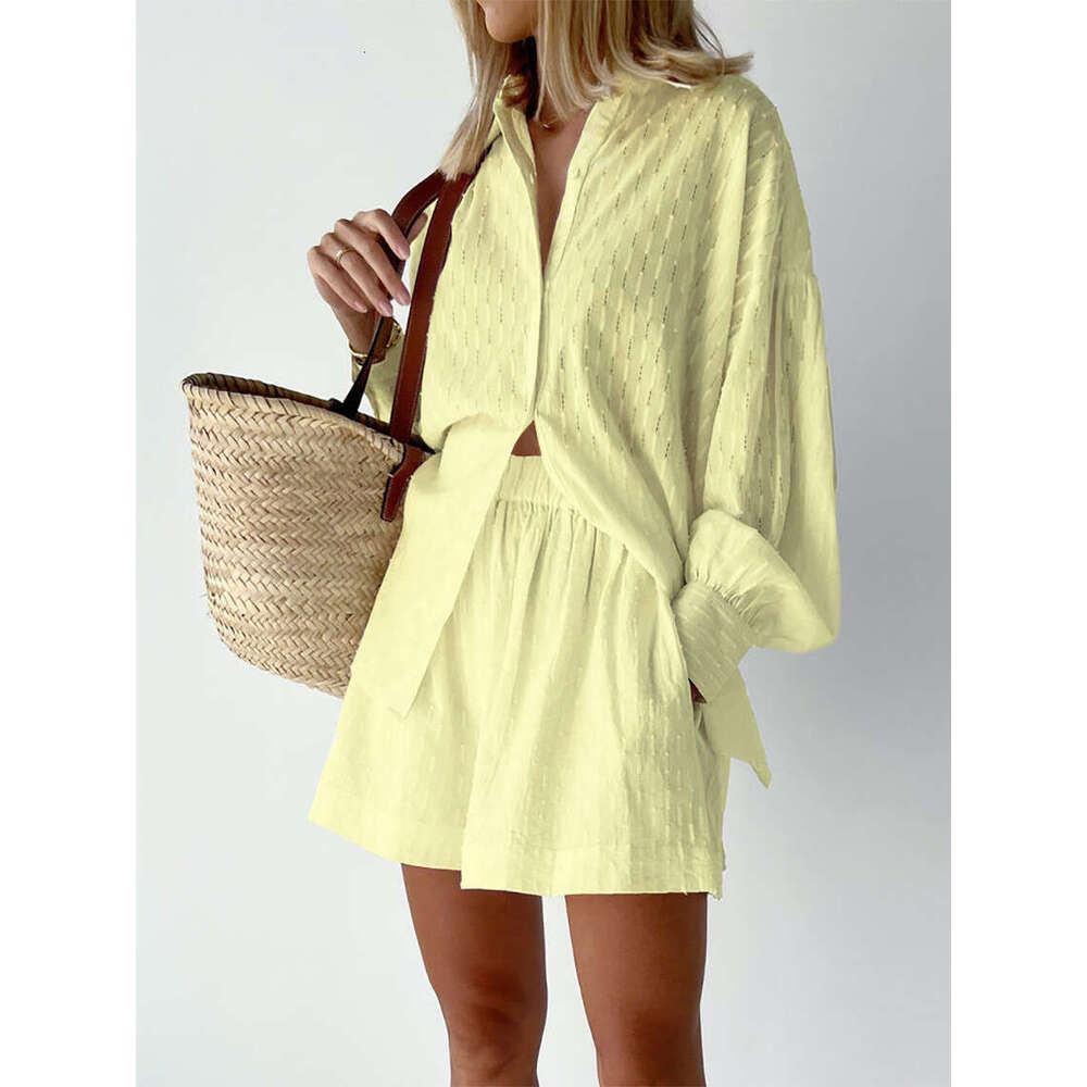 2025 Autumn Women's Fashion European and American Style Jacquard Puff Sleeve Elegant Top Shorts Commuting Design Sense Casual Set