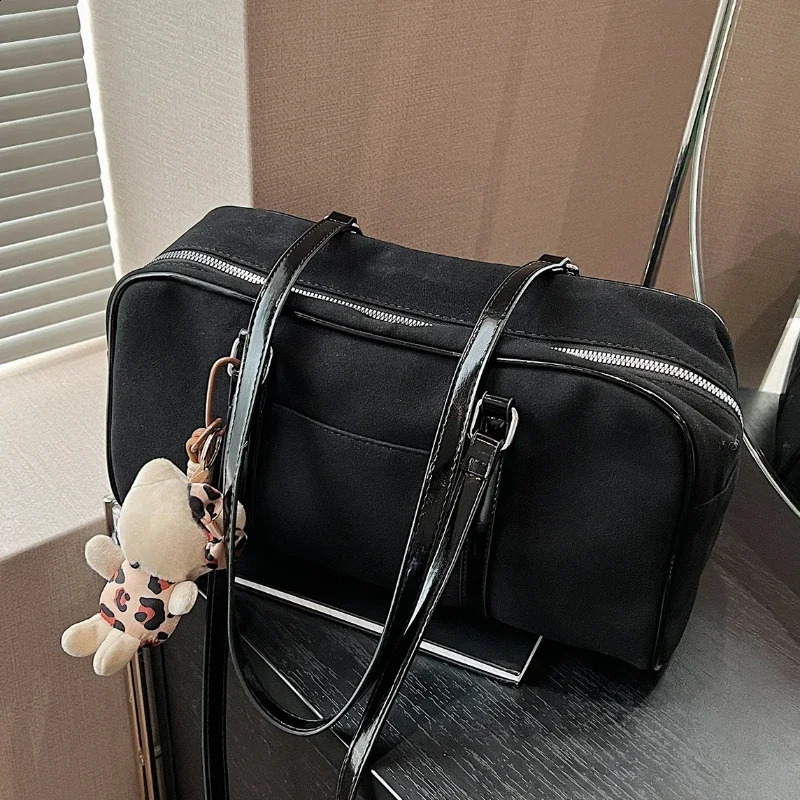 Casual Large Capaci Suede Bag Women 2025 Autumn and Winter Retro Brown Commuter Shoulder Bag Pillow Bag Purses and Handbags 251106