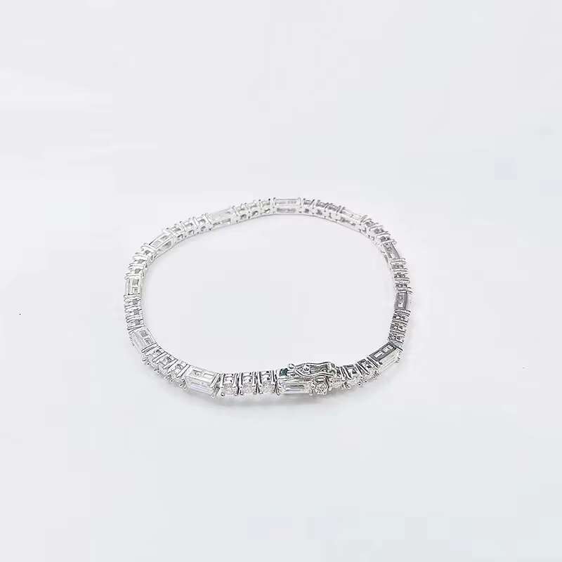 New Design White Gold Plated Hip Hop Jewelry Moissanite Baguette Tennis Bracelets for Gift