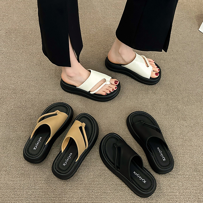 Women's Summer Outdoor Wear Thick Sole Clip Toe Herringbone Slippers Beach Flat Sandals Women's Fashionable Thick Heel Sandals High Heels Pl