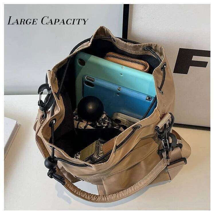 Versatile Large-Capacity Drawstring Bucket For Women Multi-Pocket Crossbody Lightweight Casual Commuter Bag