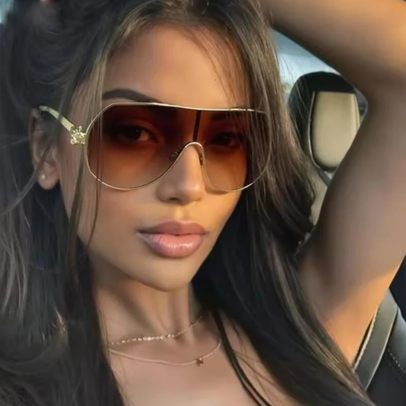 Fashion Oversized One Piece Shield Sunglasses Women Summer Vintage Windproof Sun Glasses Female Eyewear Oculos 251107