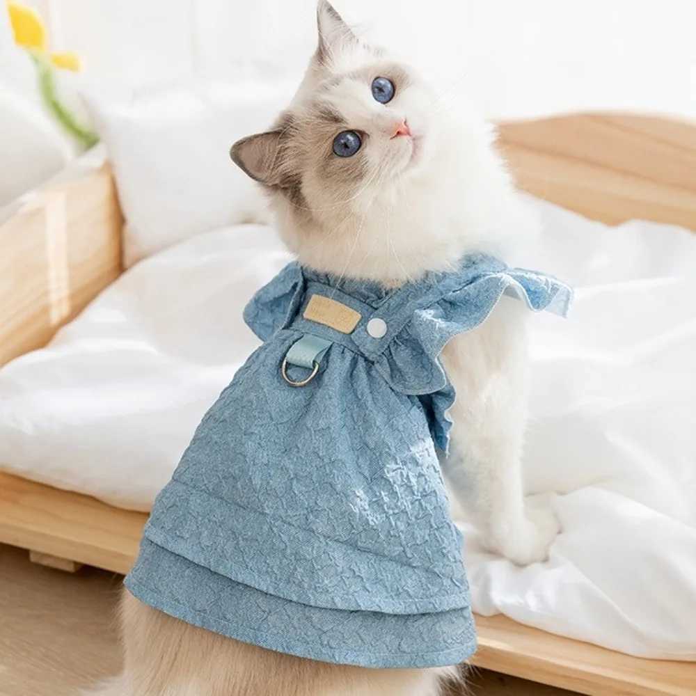 New Denim Dog Dresses Blue Color with Leash Ring Cat Party Outfits Cute Flying Sleeves Small Dog Apparel for Chihuahua J251110