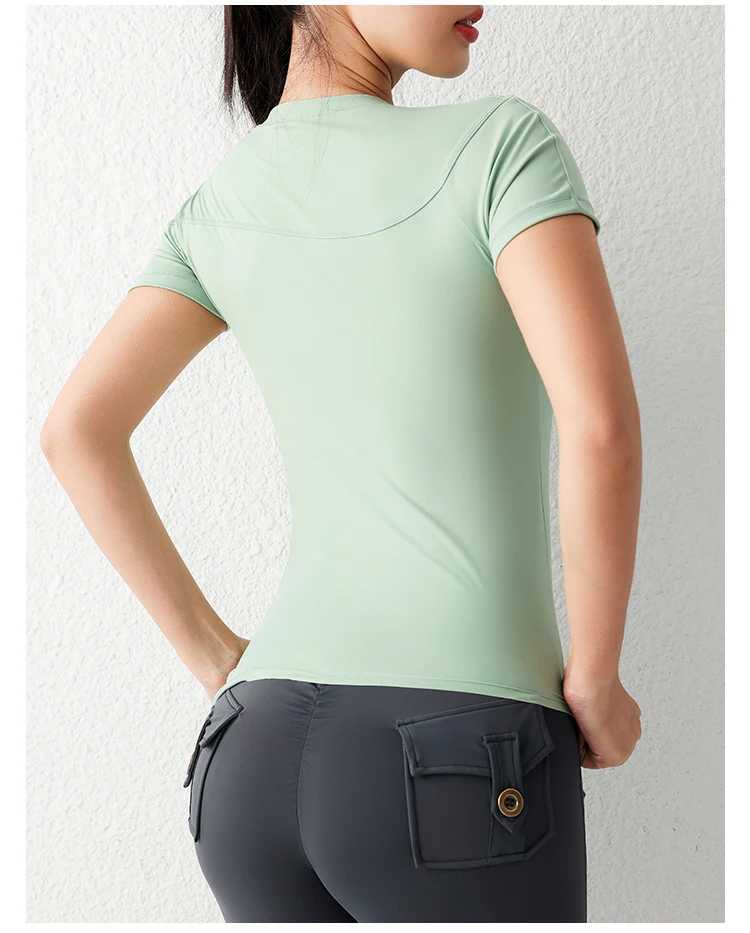 Sports yoga top comfortable gym breathable sports top actively wearing womens sports shirtXJ250410