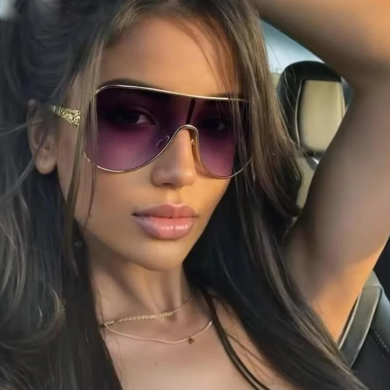 Fashion Oversized One Piece Shield Sunglasses Women Summer Vintage Windproof Sun Glasses Female Eyewear Oculos 251107
