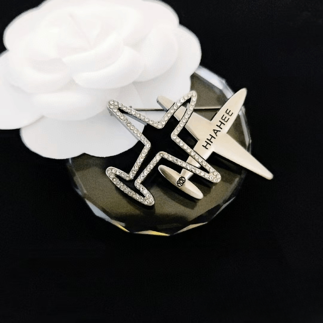 Women Men Brooches Brand Geometric Hollow Design Aircraft Gold Plated Brooch Pin Party Gift