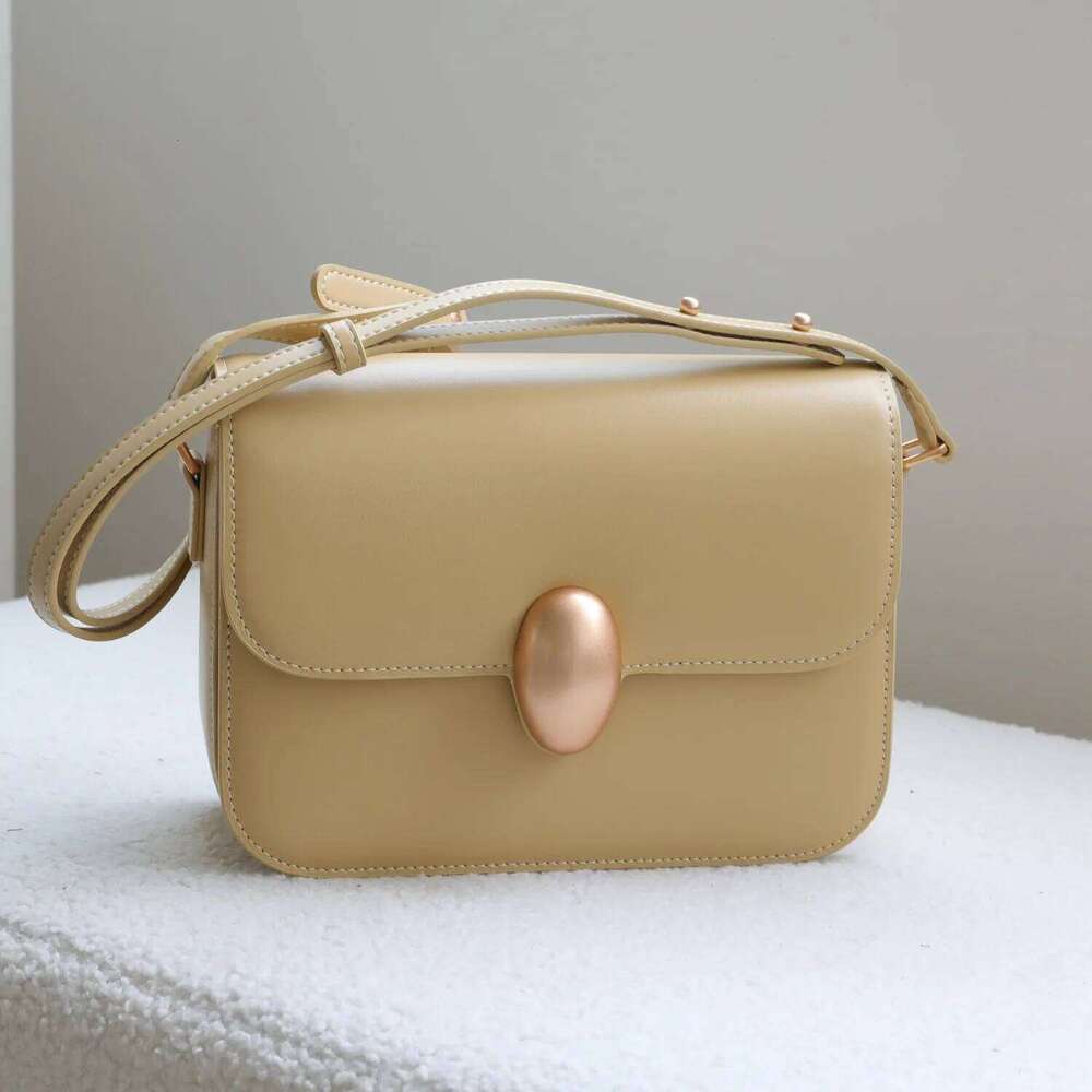 Cowhide Women's Small Square New Niche Design Fashionable Simple Crossbody High Quality Commuter Shoulder Bag 251110