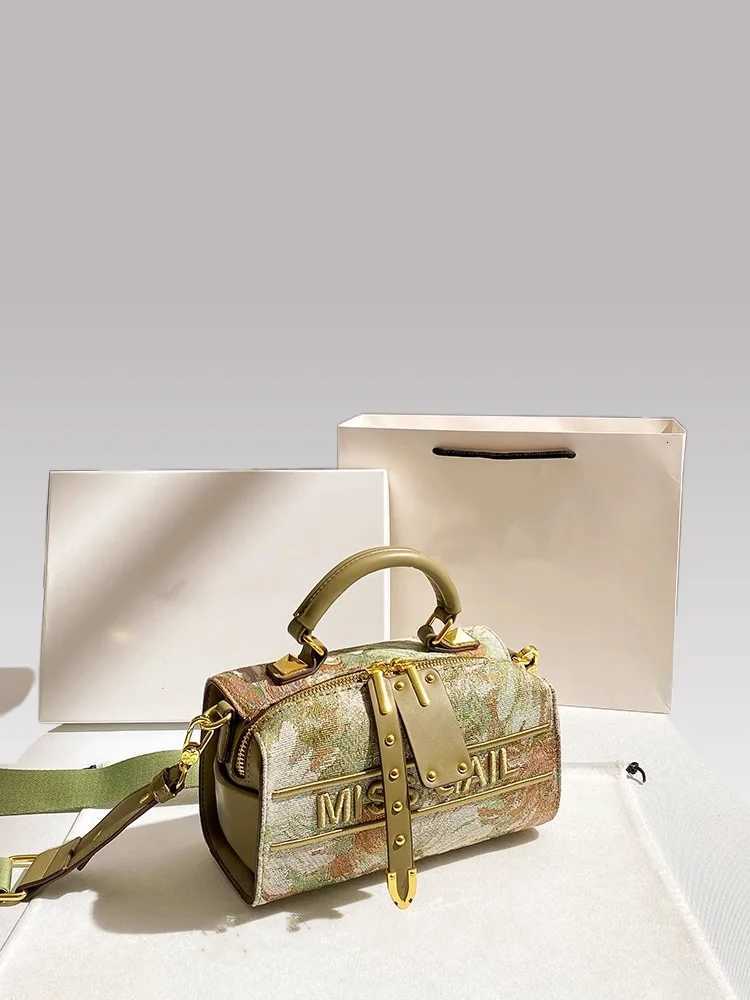 Unique and Luxury Floral Embroidery Printing Boston Handbag for Party Womens Newly Trendy and Portable Shoulder Crossbody Bag K251110