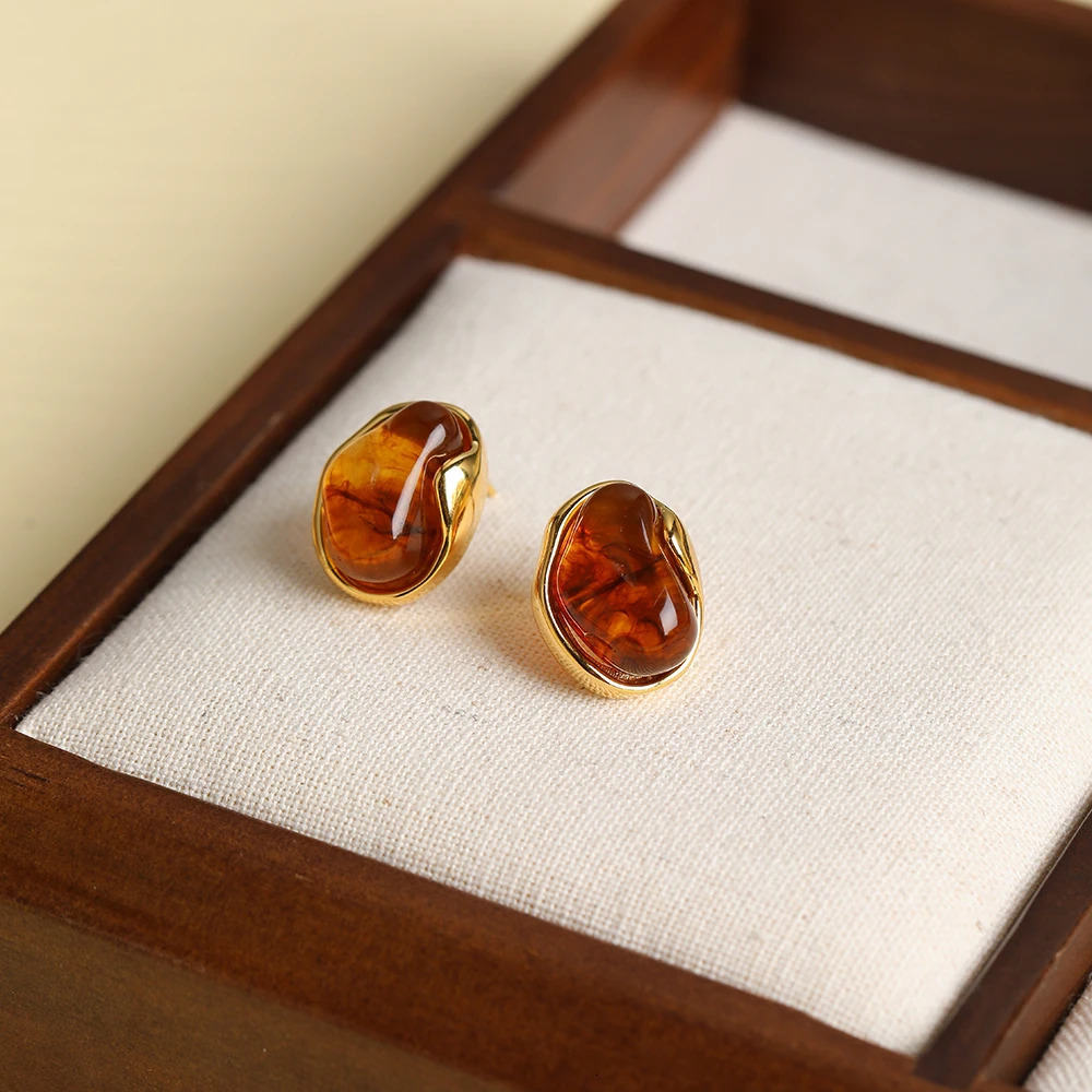 European Trend High Amber Earrings For Women Fashion French Retro Style Jewelry Girl Gift Accessories 250409