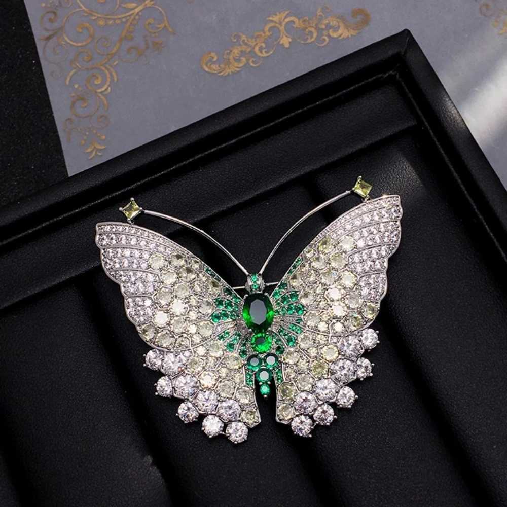 Baroque Luxury Beautiful Butterfly Insect Design Men Women Brooch PinJewelry Accessories WeddingHolidayPartyCoupleSurpriseGiftW251110