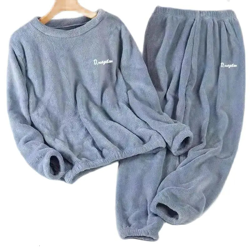 Leisure AutumnWinter Womens Warm Velvet Pajamas Loose Round Neck Elastic Top Wool Waist Tight Leg Pants Set 251110