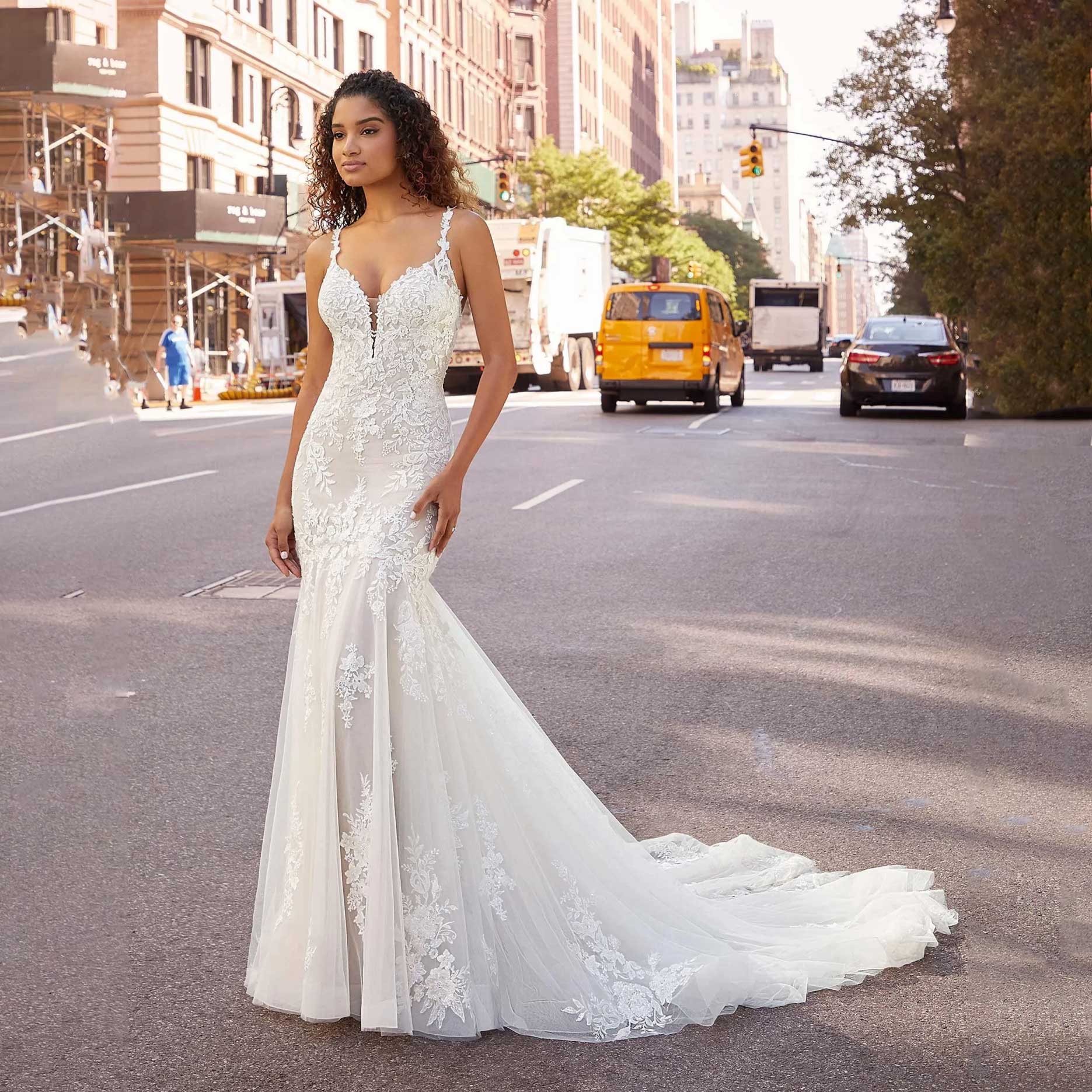 Classic Mermaid Wedding Dress Sexy V-Neck Bride Dresses 3D-Flowers Lace Slim Fit New Ball Gown Bridal Gowns Dress Customized Plue Size H25677