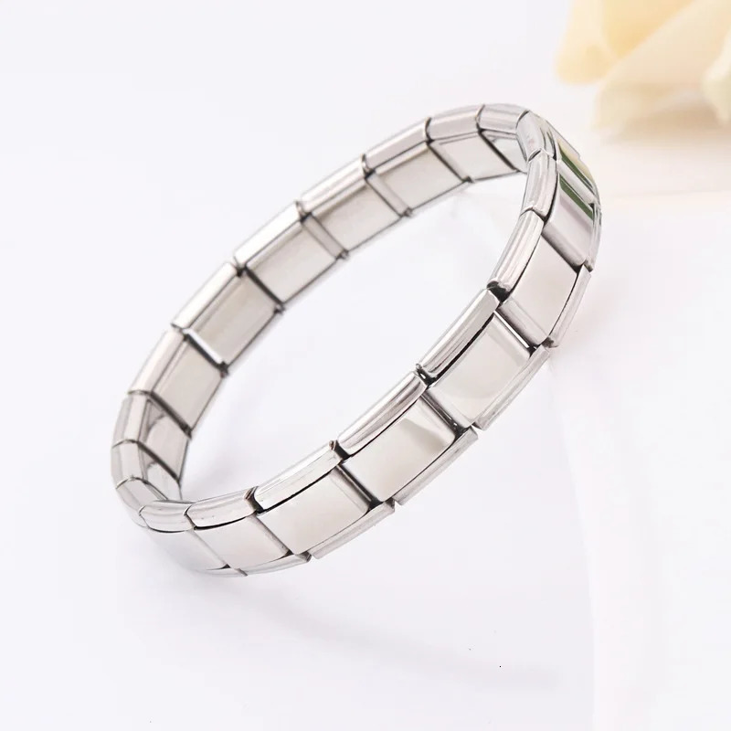 Product Name Moonstone Stainless Steel Carving Bracelet Material Stainless steel Size 17.5 centimeters long Color Steel 250409
