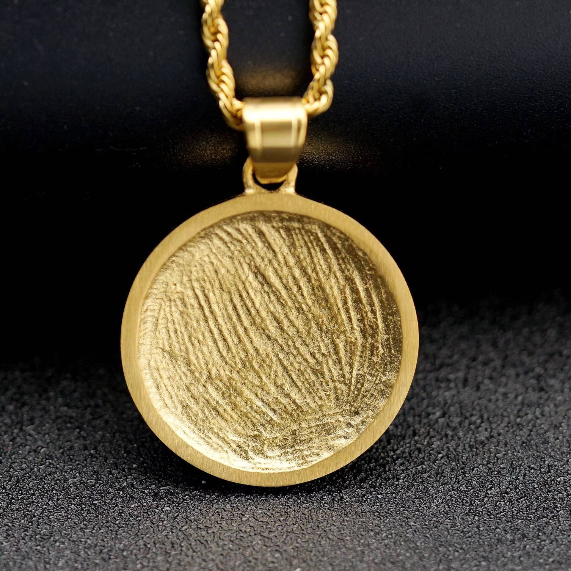Hiphop Coin Moissanite Water Proof Luxury Stainless Steel Fine Jewelry 18K Gold Plated Necklace for 2024 Woman Men Wholesale